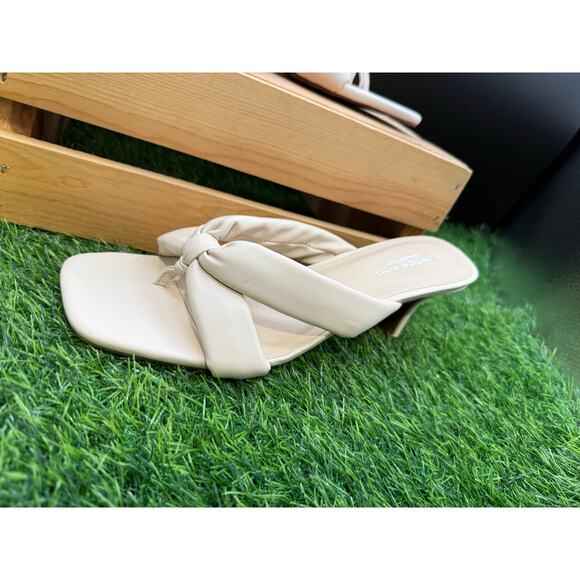 London Fog- Cream- Heels- Size 9 - Picture 2 of 10